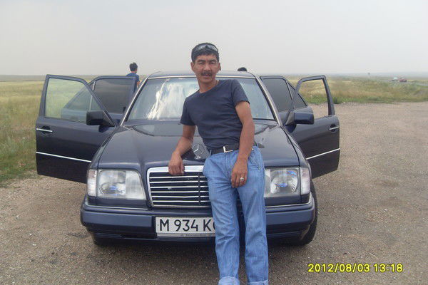 Мартбек Муканов