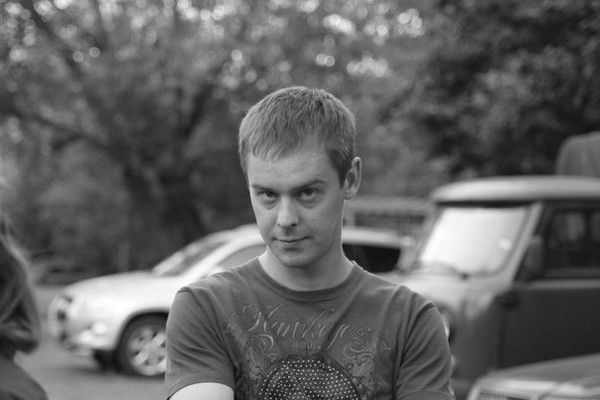 Денис Столяров