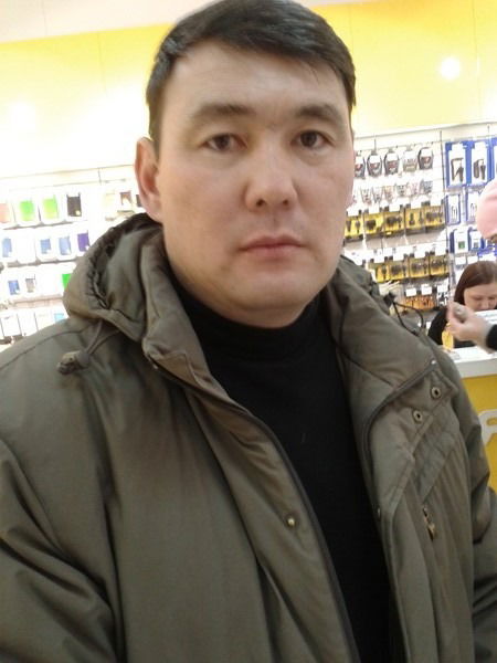 Азамат Амзенов