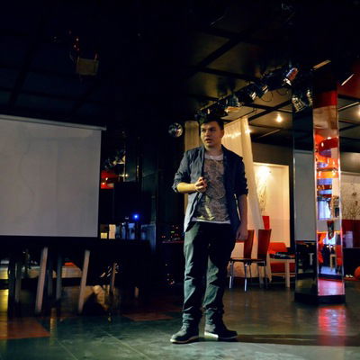 Женя Антипов