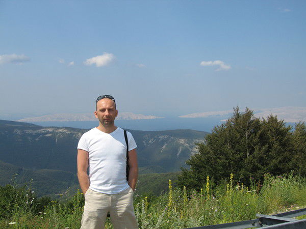 Арнольд Саркисьянц