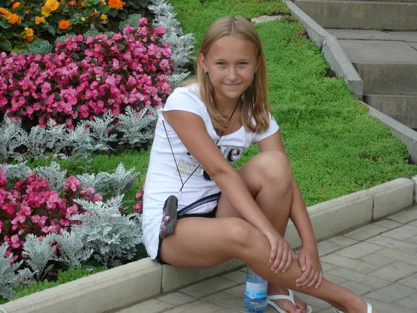 Лена Степанова