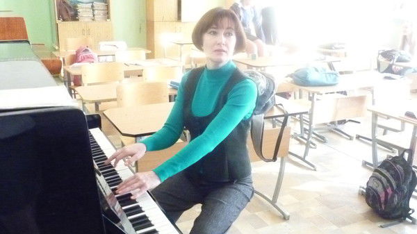 Лариса Емшанова