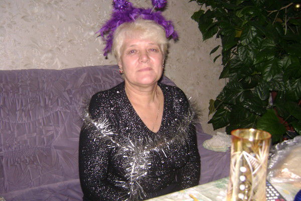 Нина Елисеенкова