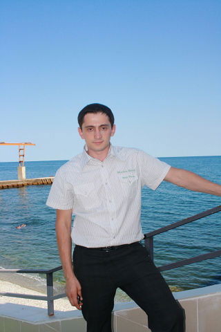 Эдем Халилов