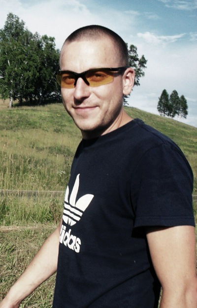 Михаил Толстиков