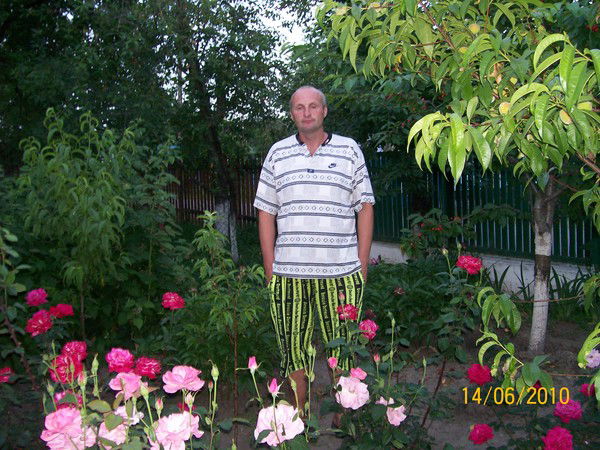 Виталий Листунов