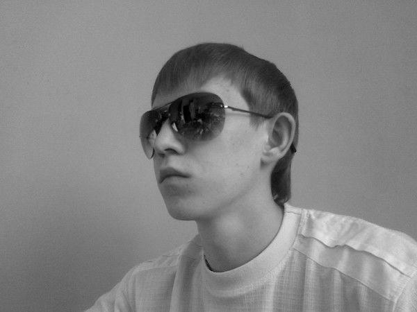 Валерий Комзолов