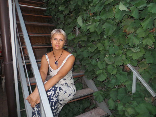 Елена Андрикулец