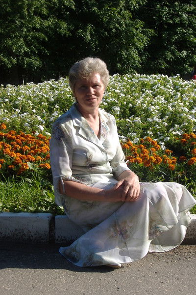 Нина Нараткина