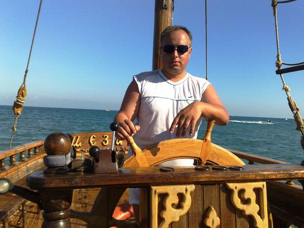 Алексей Буров