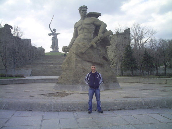 Максим Новиков