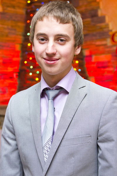 Артем Воронов