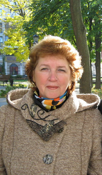 Елена Салманова