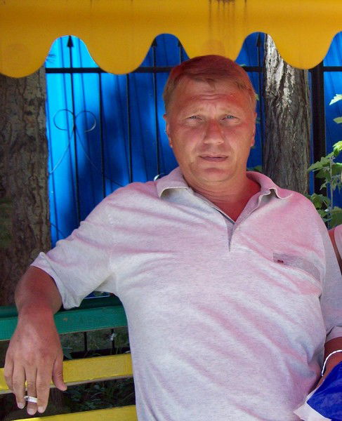 Игорь Леонов