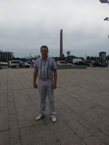 Александр Иванов