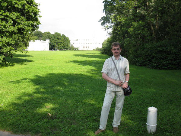 Юрий Иванов