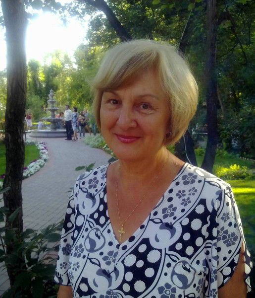 Людмила Петрова