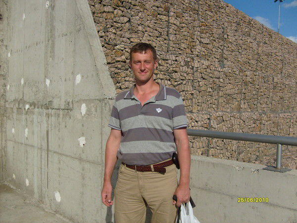 Александр Николаев