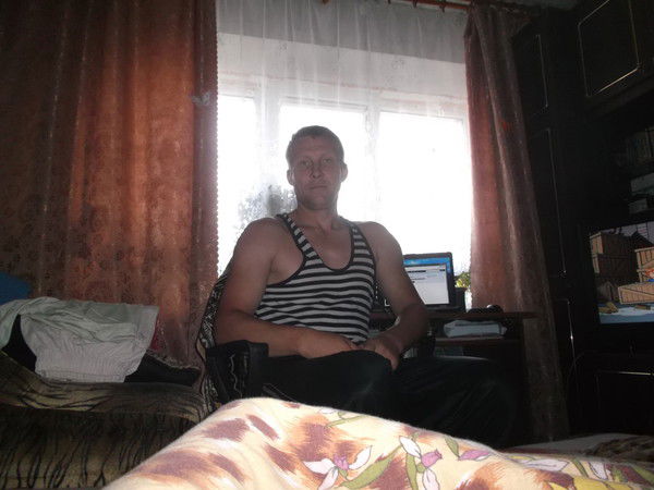 Юрий Захаров