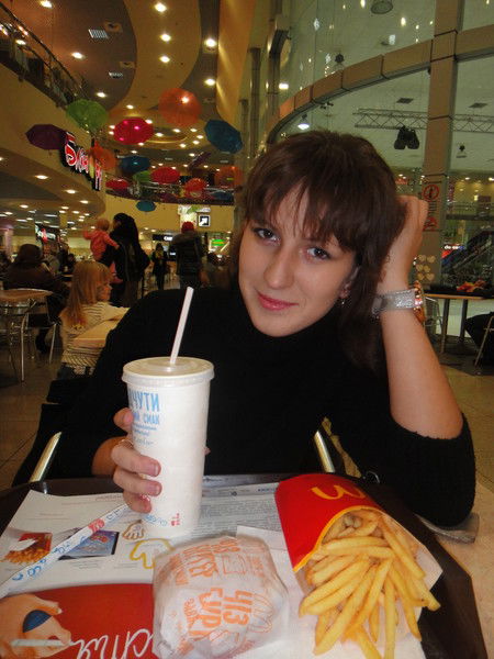 Алена Олейник