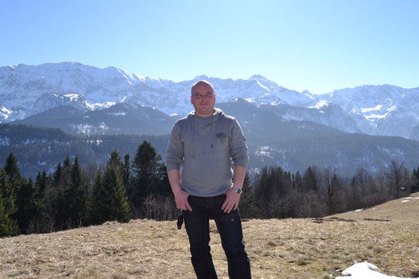 Владимир Жданов