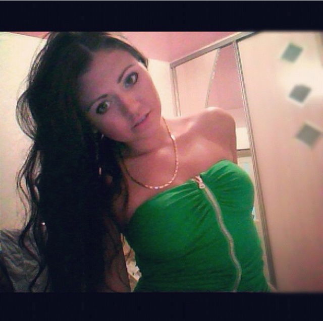 АНИКА ------------