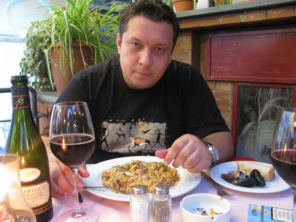 Неизвестно Неизвестно