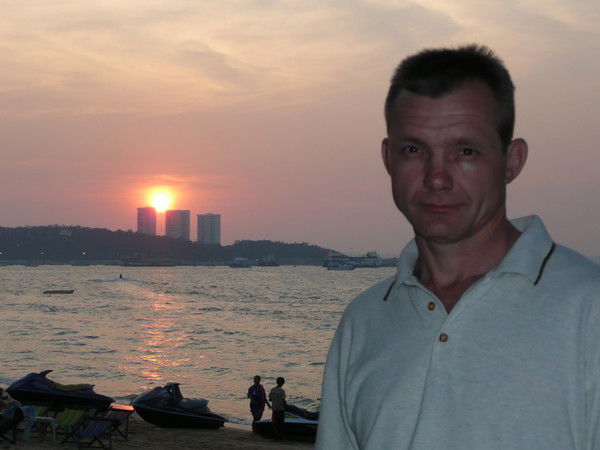 Алексей Новоженин