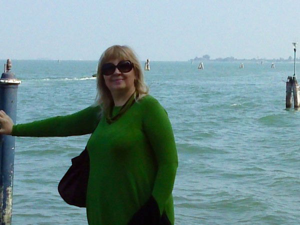 Елена Александрова