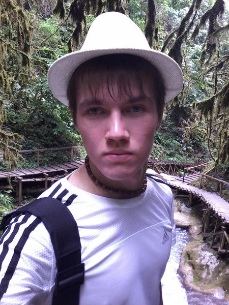 Дмитрий Белов