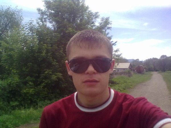 Артём Захаров