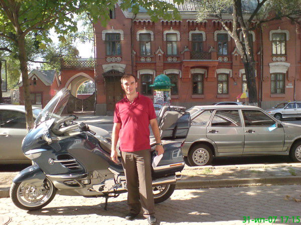 Константин Колесников