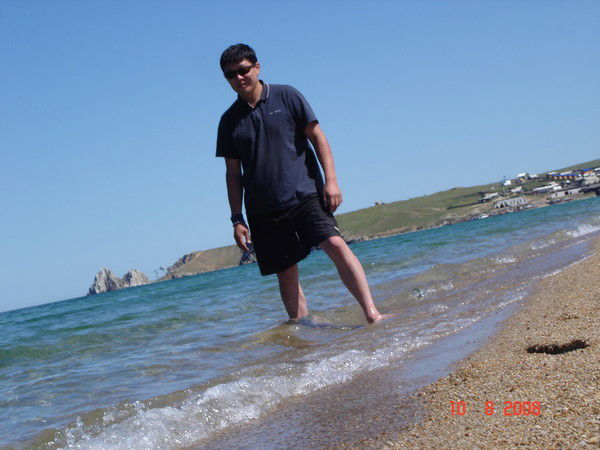 Юрий Хандажапов