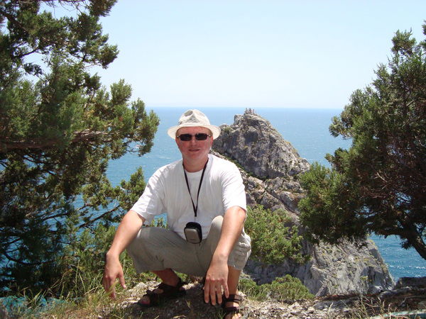 Андрей Богос