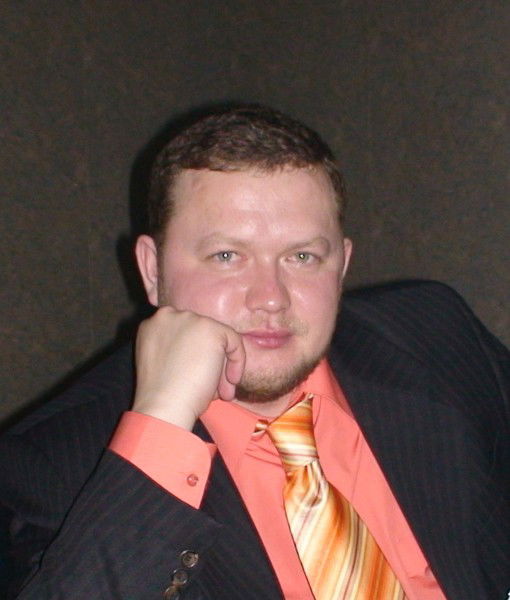 Александр Новоселов