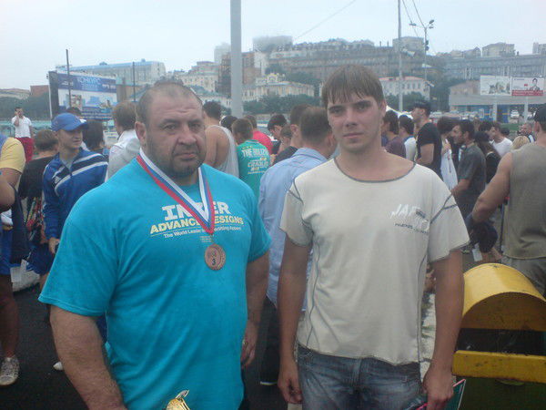 Андрей Вахрушев