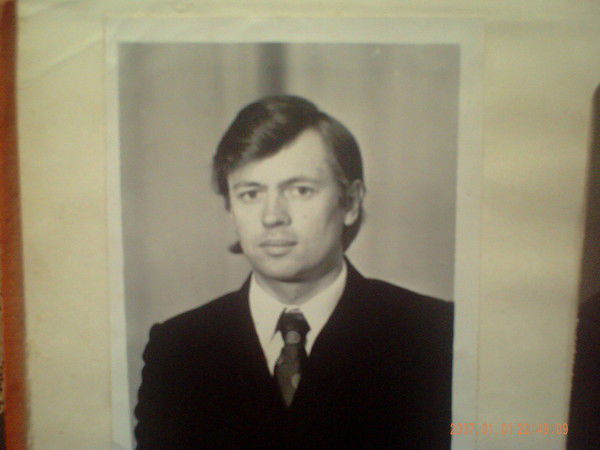 Анатолий Шарандак