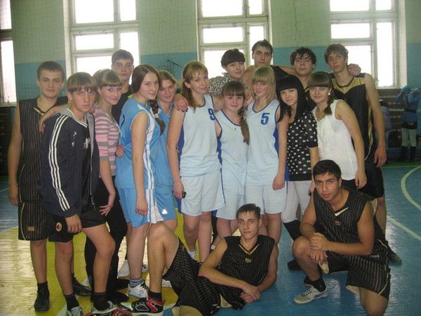 Хуршед Роибов