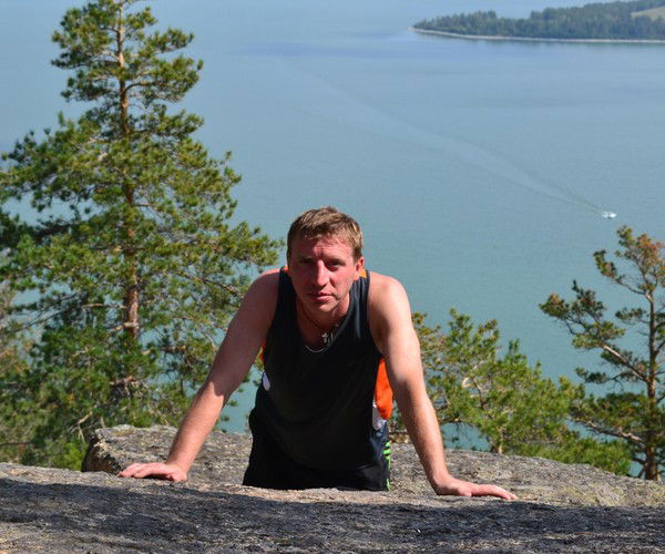 Колесников Юрий