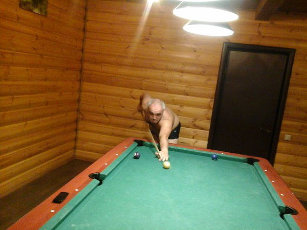 Армен Армен