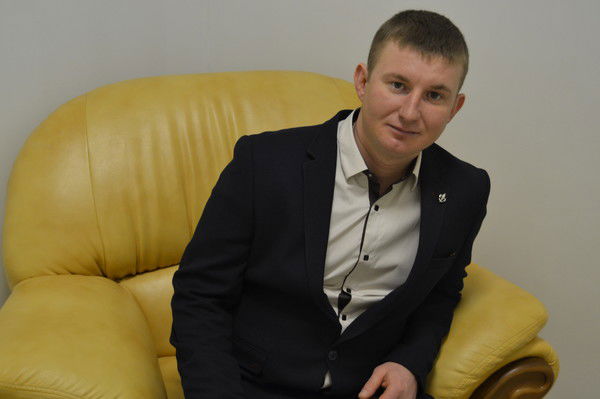 Максим Онищенко