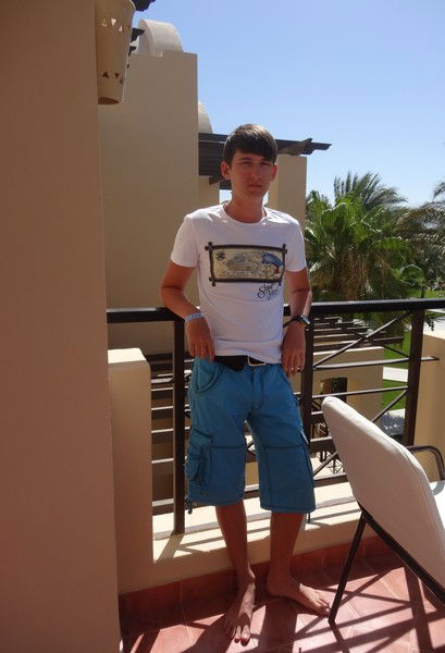 Влад Иванов