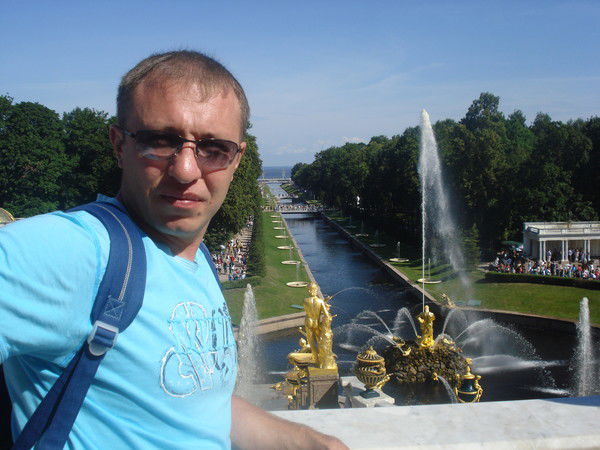 Анатолий Ложкин