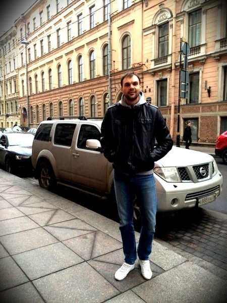 Роман Go Baby Go