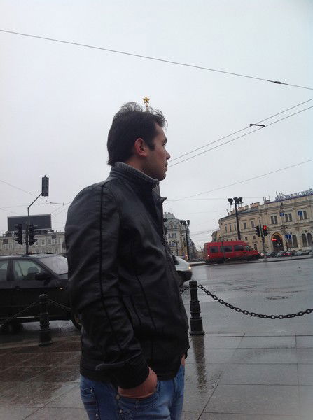 F A R I D U N F A R R U H I