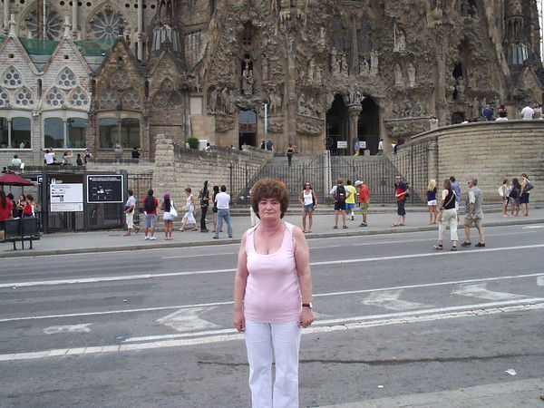 Лола Наринская