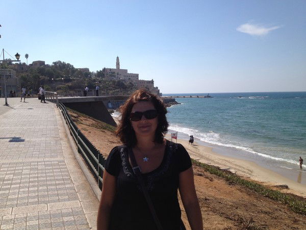 Недоступная М