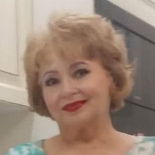 Людмила Суханова