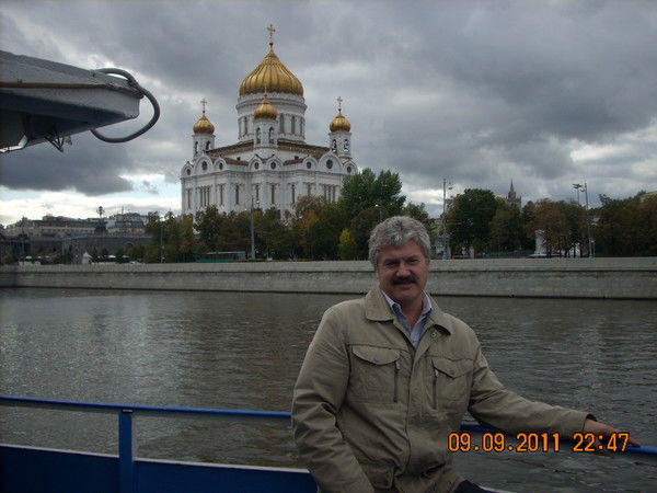 Виктор Крисанов